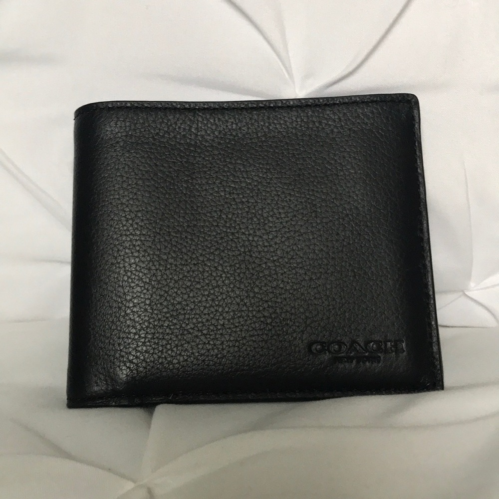NWOT! Men’s Coach Wallet